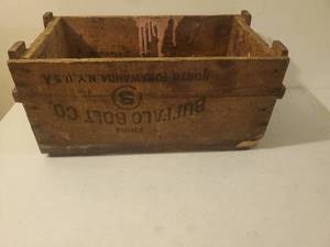 lot 204 image: Old Wood Buffalo Bolt Co. Crate
