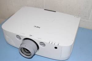 NEC PA550W 5500-Lumen Widescreen Advanced 3LCD Professional HD Projector  Projection System w Zoom Lens