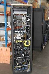 Middle Atlantic ERK-4025 40-Rack Space Pro Audio Video Equipment Rack on Heavy Duty Casters with Power Distribution &