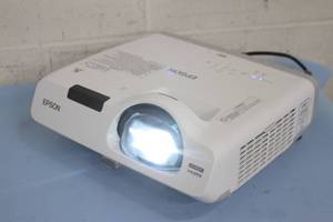 Epson PowerLite 525W Short Throw Wide Angle WXGA Widescreen Video  Computer Projection System  Projector