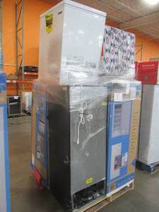 UNTOUCHED WHOLESALE PALLET OF SCRATCH AND DENT ANDOR UNCLAIMED RETURNED CHEST & VERTICAL FREEZERS, REFRIDGERATOR AND BEVERAGE STATION