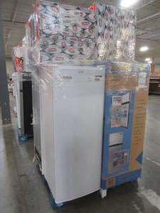 UNTOUCHED WHOLESALE PALLET OF SCRATCH AND DENT ANDOR UNCLAIMED RETURNED VERTICAL FREEZERS, REFRIDGERATOR AND BEVERAGE STATIONS