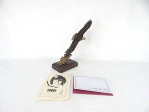 lot 3 image: Vintage 1990 Limited Edition Wally Shoop The Highest 1 Bronze Eagle Sculpture