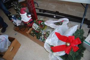 Lot of Christmas decor, Santa figur...