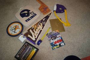 Vintage Vikings football memorabeli...