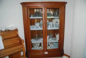 Corner glass front display hutch fr...
