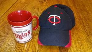 MN Twins Autographed Hat and Plastic Thermal Insulated Mug