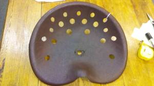 21 in. Vintage Tractor Seat