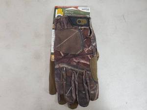 New Buck Brush Camo Performance Sports Gloves