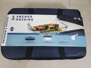 New Anchor Hocking 4 Piece Bake and Take Set