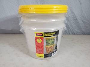 New Rubbermaid 3 Pack Round Storage Containers with Lids