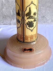 lot 7 image: Art Deco Silhouette Skyscraper Lamp