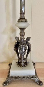 lot 47 image: Vintage Art Deco Lamp by Chicago Mosaic