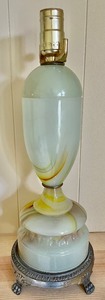 lot 51 image: Stunning Houze Glass Akro Agate Onyx Lamp
