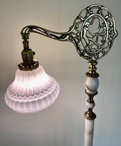 lot 53 image: Vintage Art Deco Floor Lamp with Detailed Figural Finial