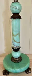 lot 118 image: Vintage Double Socket Houze Nile Green Akro Agate Table Lamp