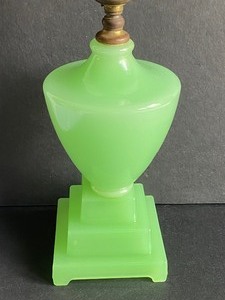 lot 81 image: Art Deco Jadeite Houze Lamp or Art Deco Nile Green Houze Lamp
