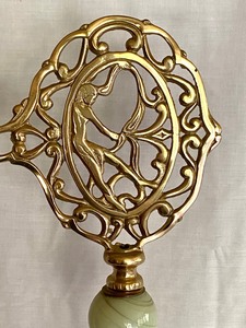 lot 4 image: Art Nouveau Vintage Bridge Slag Akro Agate Lamp with Nude Figurine Finial