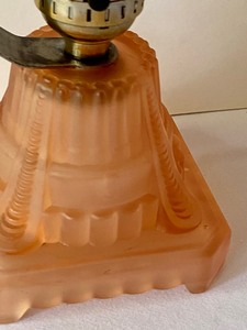 lot 172 image: Lovely Houze Glass Boudoir Lamp or Houze Perfume Lamp