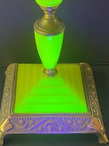 lot 60 image: Art Deco Uranium Glass Floor Bridge Lamp