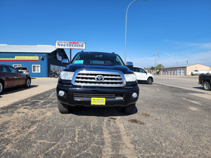 lot 3 image: 2011 Toyota Sequoia