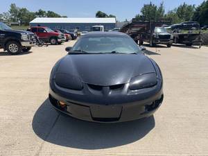 lot 4 image: HALTED - Please contact affiliate - 1999 Pontiac Firebird