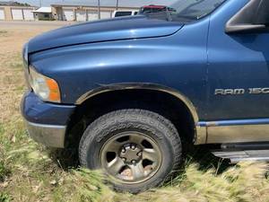 lot 9 image: 2002 Dodge Ram