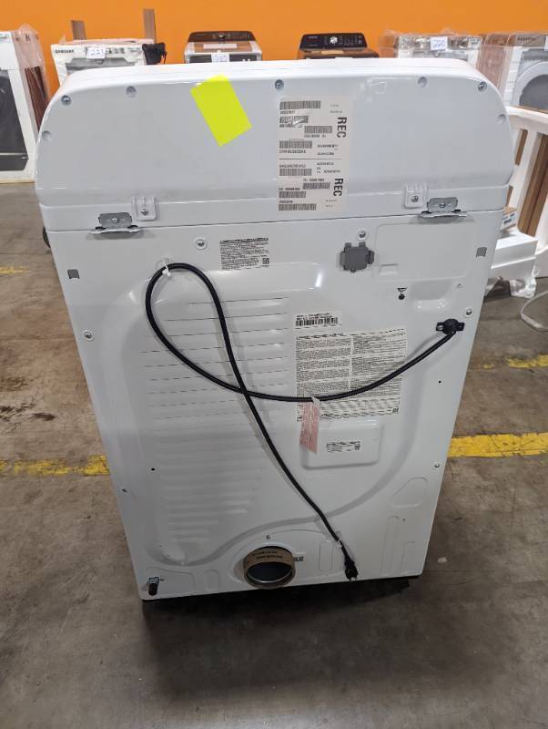 Samsung 7.4-cu ft Gas Dryer in White( Scratch and Dent) - 1 Year Warranty