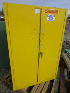 lot 6 image: StorageSupply Cabinet