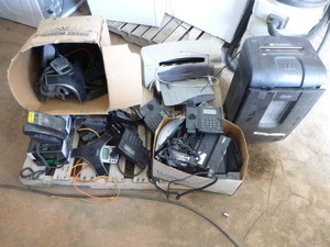 lot 9 image: Lot of Office Electronics