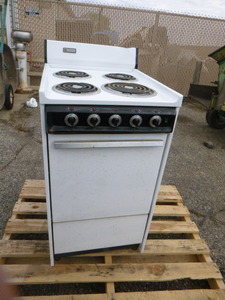 lot 65 image: Westinghouse Electric Range