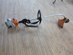 lot 70 image: Stihl Weed Whip