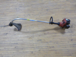 lot 72 image: Homelite Weed Whip
