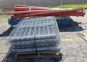 lot 2 image: Pallet Racking
