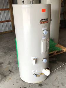 A.O. Smith Glass-Lined Storage Tank (1)
