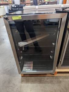 lot 103 image: 4.4 Cu. ft. 126-Can Beverage Center Refrigerator, EFMIS155, Stainless Steel (Salvage)