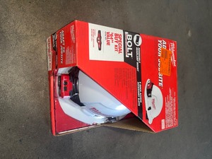 Milwaukee 450 Lumens LED SpotFlood Headlamp with Hardhat