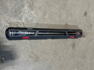 Husky 50 ft. lbs. to 250 ft. lbs. 12 in. Drive Torque Wrench