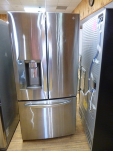 lot 4 image: LG French Door RefrigeratorFreezer
