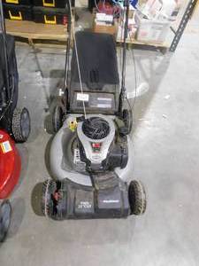 lot 99 image: Murray 22 in. 140 cc Briggs & Stratton Walk Behind Gas Self-Propelled Lawn Mower with Front Wheel Drive and Bagger