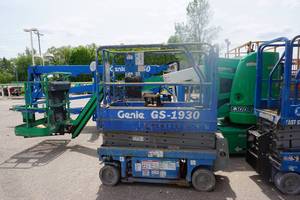 Genie Model 1930 Scissors Lift
