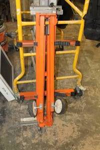 lot 8 image: Port A Mate Rolling Rack