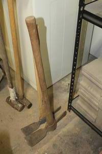 lot 42 image: Lot of (2) Pick Axes