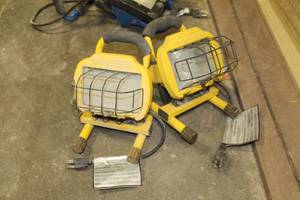 lot 65 image: Lot of (2) Work Force Shop Worklights