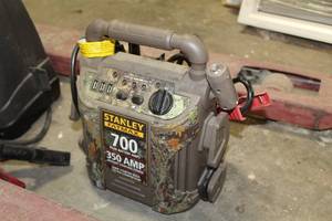 lot 79 image: Stanley Fat Max 700 Amp Portable Jump-Starter with 120 PSI Air Compressor