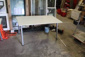 lot 134 image: MetalComposite Top Table