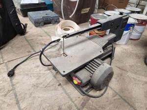 lot 174 image: Craftsman 16 Scroll Saw
