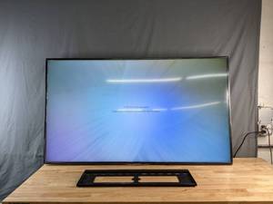 lot 16 image: Samsung 58 Class LED 4K Ultra HD TV with HDR - X
