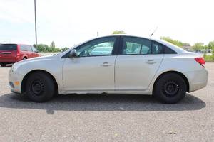 2013 Chevrolet Cruze LS - 77,996 miles - 2 OWNER