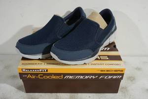 lot 106 image: NEW Skechers Equalizer 3.0 Memory Foam Shoes - Womens 9.5